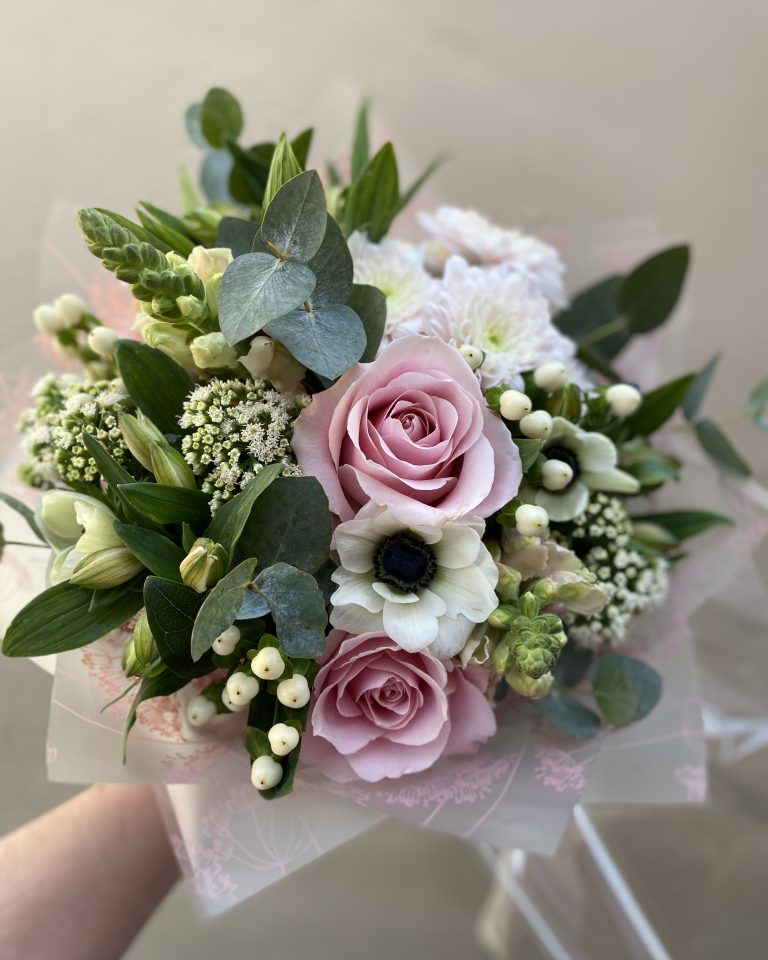 Spring Hand-Tied Workshop - The Perfect Mother’s Day Gift Experience